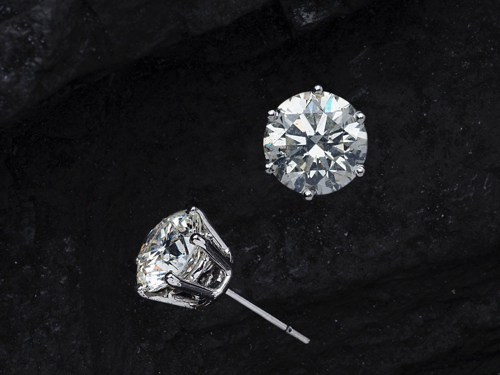 Export broušených diamantů narostl o 50%
